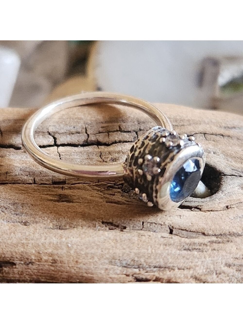 GRACE & HEART .925 SILVER BLUE SWAROVSKI CRYSTAL RING SIZE 6